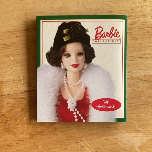 Hallmark Keepsake Ornament Holiday Barbie 1998 - Picture 7 of 8